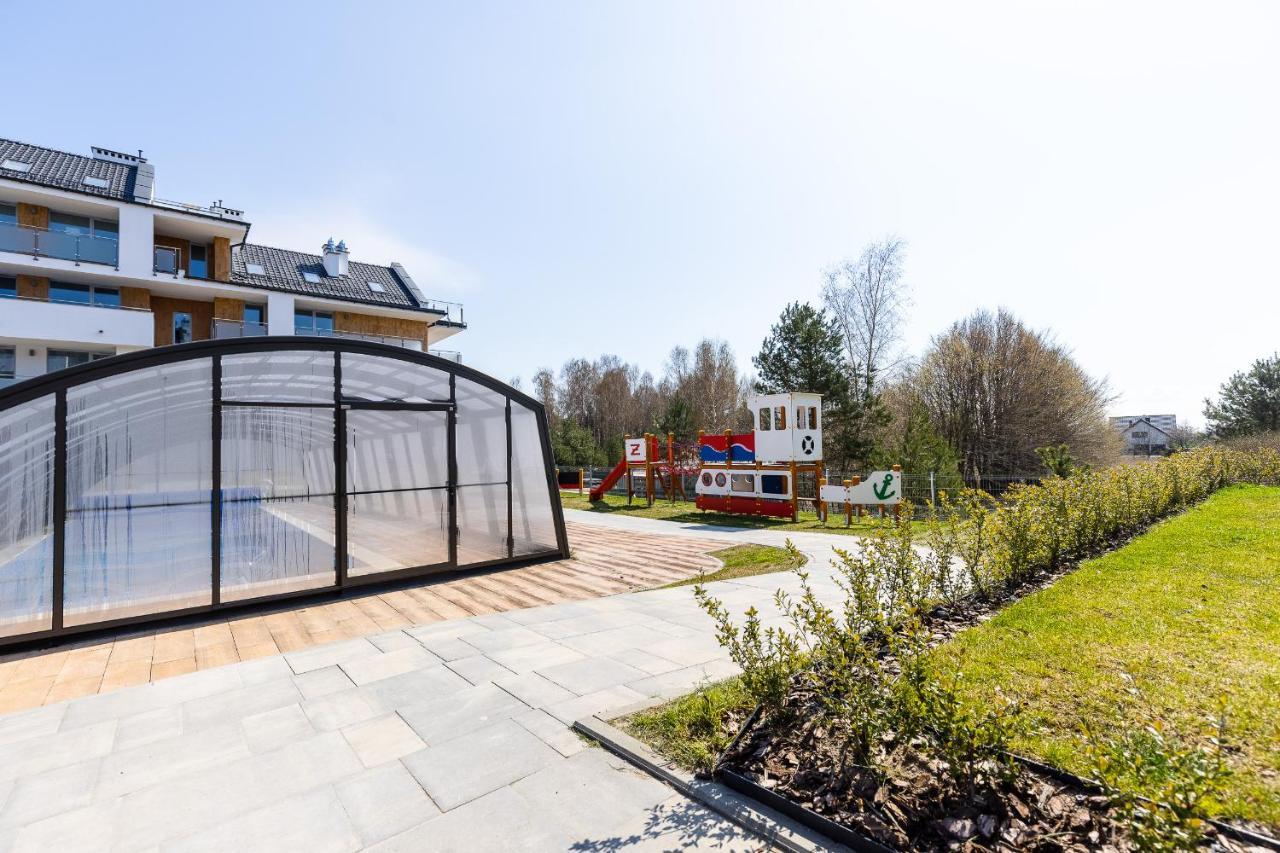 Apartament Z Basenem I Kominkiem ,,Baltic Sun” Sztutowo Luaran gambar